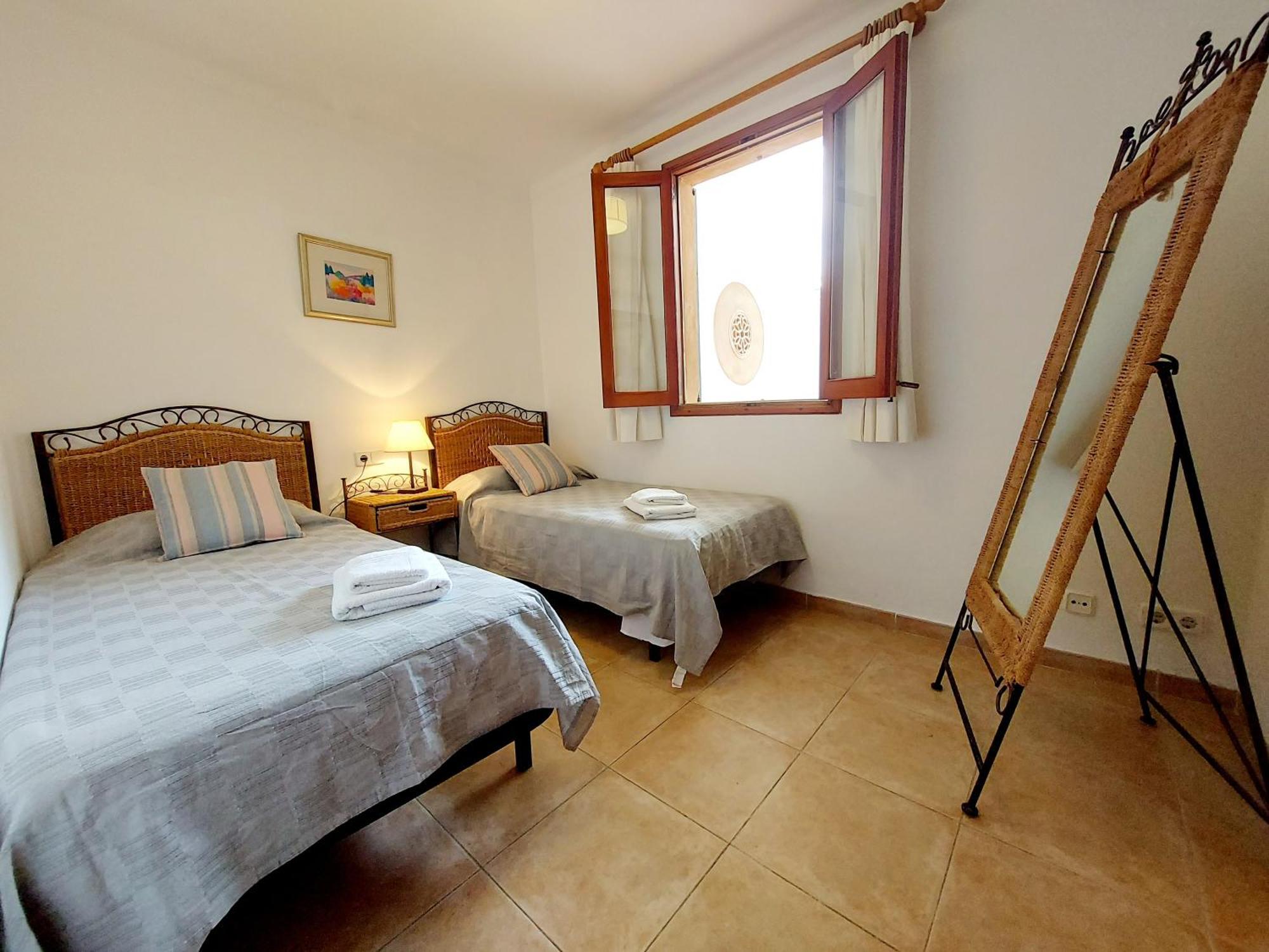 Casa Faro Spacious, Ground Floor On The Pine Walk, Covered Terrace With Sea Views. Wifi/air Con
