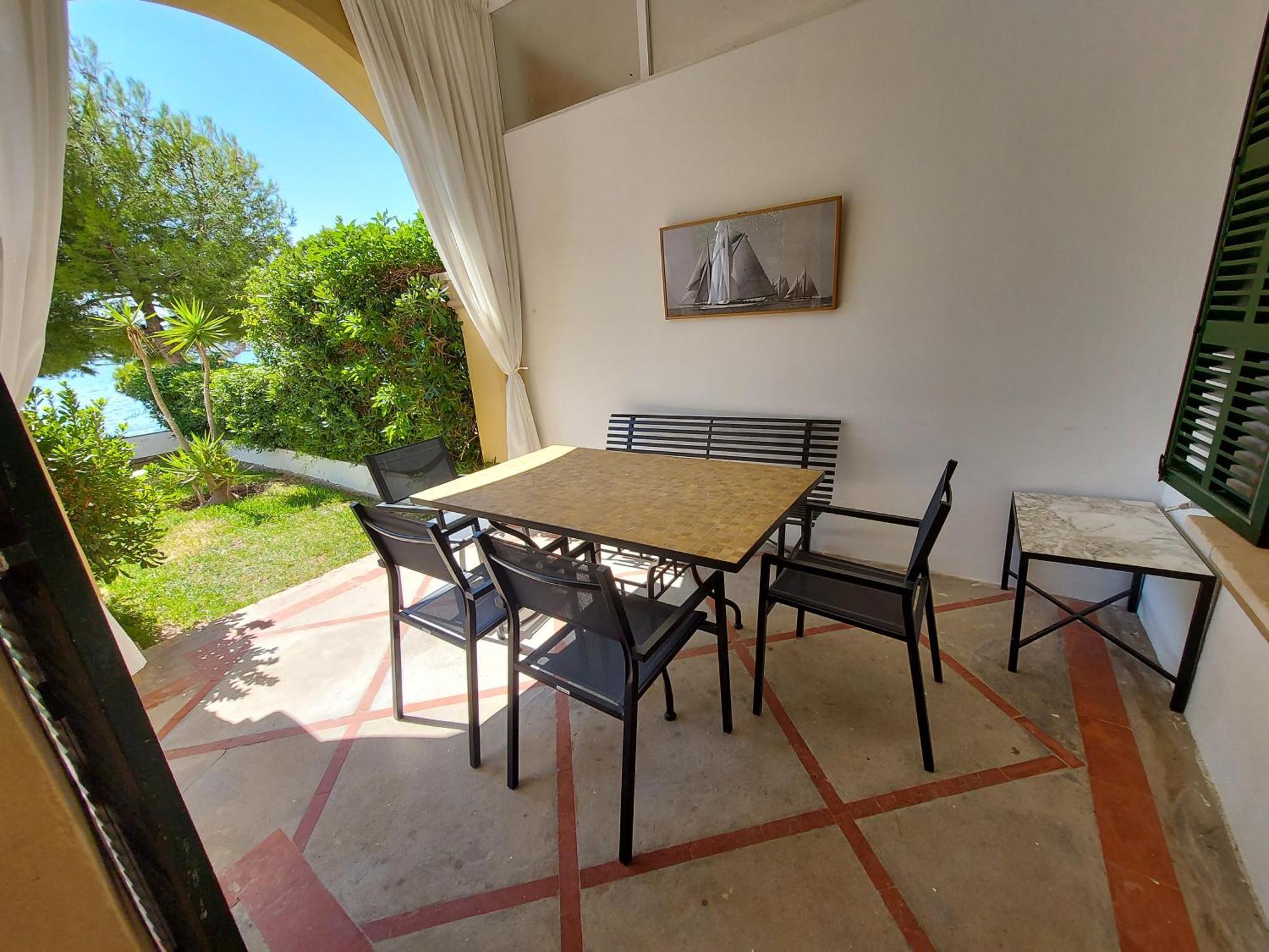 Casa Faro Spacious, Ground Floor On The Pine Walk, Covered Terrace With Sea Views. Wifi/air Con * Pollença