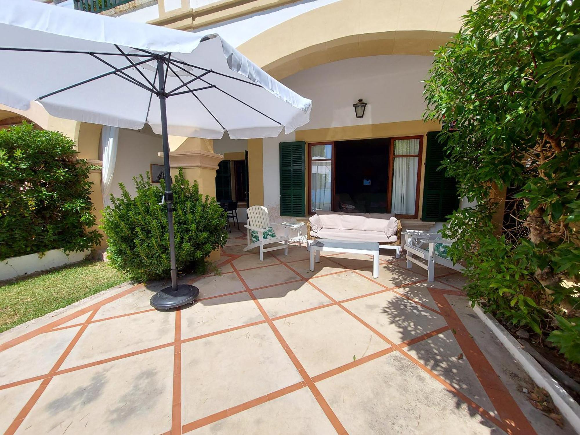 Casa Faro Spacious, Ground Floor On The Pine Walk, Covered Terrace With Sea Views. Wifi/air Con Pollença